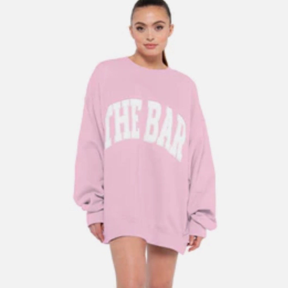 The bar varsity sweatshirt blush